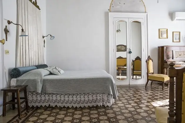 Deluxe Oda, Sigara İçilmez