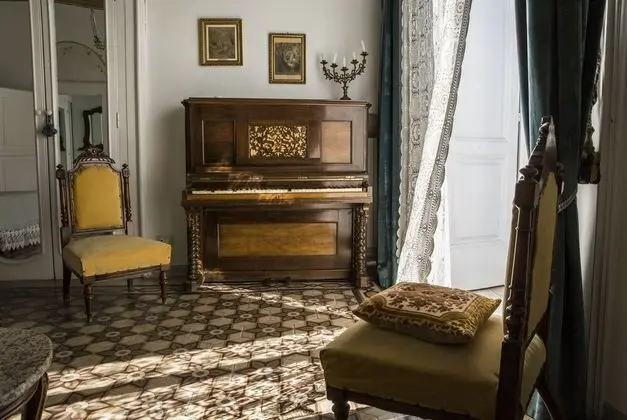 Deluxe Oda, Sigara İçilmez