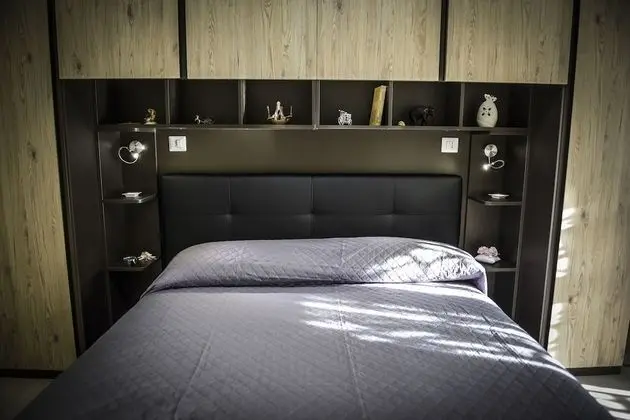 Comfort Tek Büyük Yataklı Oda