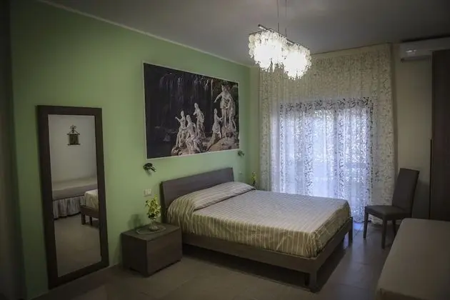 Üç Kişilik Oda, Birden Çok Yatak