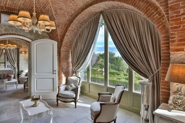 Junior Süit (La Limonaia)