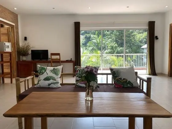Premium Süit, 1 Yatak Odası, Havuz Manzaralı