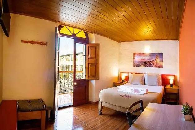 Superior Tek Büyük Yataklı Oda, Balkon, Şehir Manzaralı