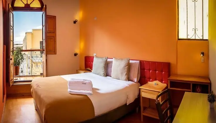 Superior Tek Büyük Yataklı Oda, Balkon, Şehir Manzaralı