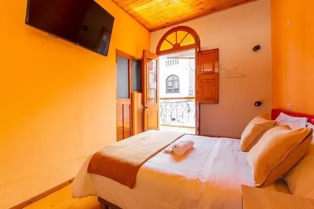 Superior Tek Büyük Yataklı Oda, Balkon, Şehir Manzaralı