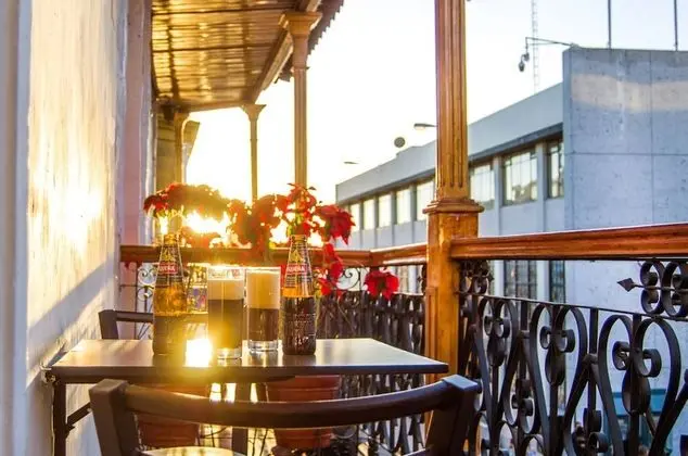 Superior Tek Büyük Yataklı Oda, Balkon, Şehir Manzaralı