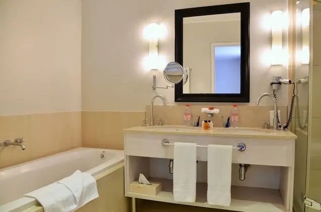 Deluxe Tek Büyük Yataklı Oda, 1 En Büyük (King) Boy Yatak
