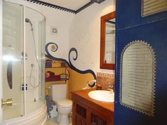 Tek Büyük Yataklı Oda, 1 Çift Kişilik Yatak, Sigara İçilmez