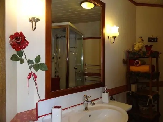 Üç Kişilik Oda, Birden Çok Yatak, Sigara İçilmez