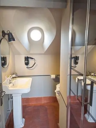 Classic Tek Büyük Yataklı Oda, Banyolu/Duşlu, Nehir Manzaralı