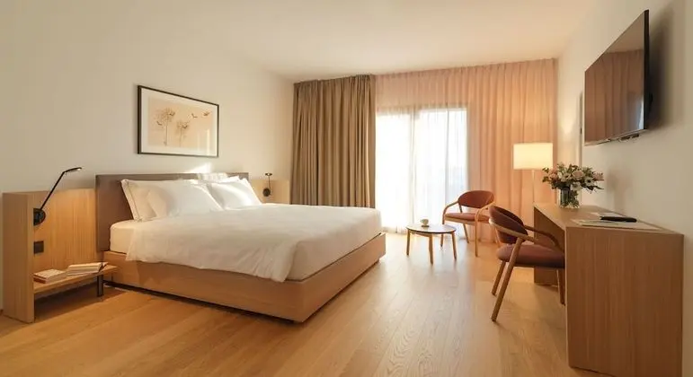 Classic Tek Büyük Yataklı Oda