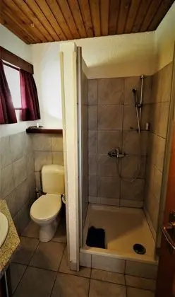 Deluxe Tek Büyük Yataklı Oda, Havuz Manzaralı