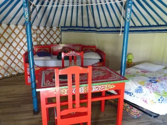 Büyük Yataklı Tek Kişilik Oda