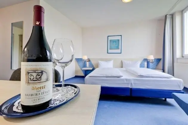 Standard Tek Büyük veya İki Ayrı Yataklı Oda