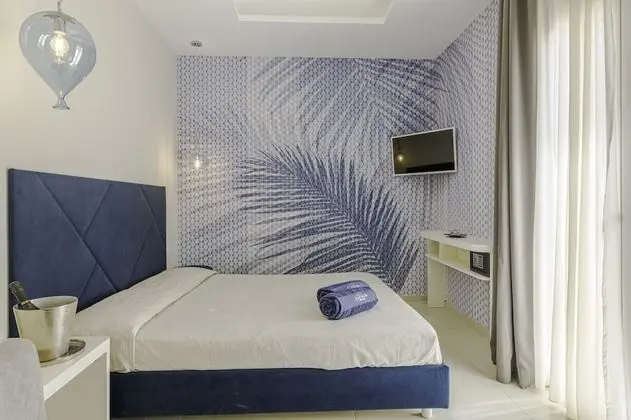 Comfort Tek Büyük Yataklı Oda