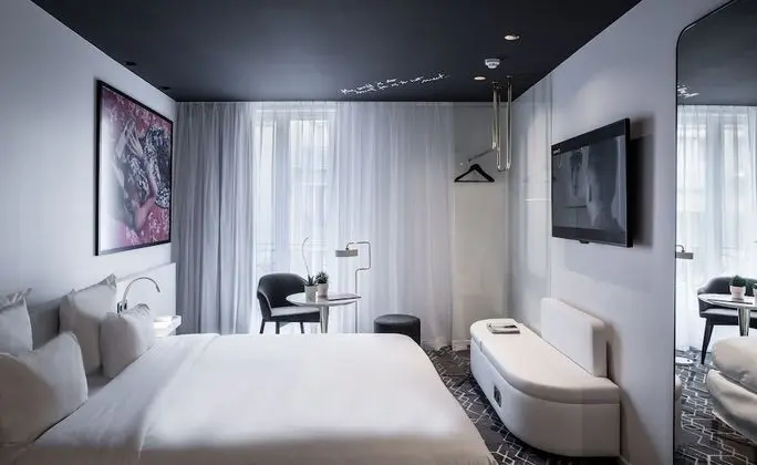 Üç Kişilik Oda (Privilege)