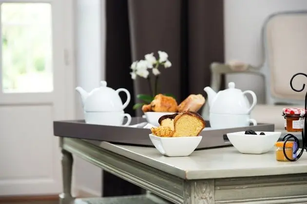 Standard Tek Büyük Yataklı Oda, Kanal Manzaralı