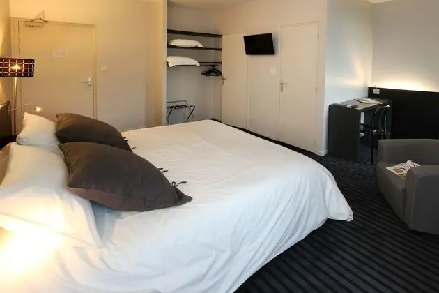 Superior Tek Büyük Yataklı Oda, Kanal Manzaralı