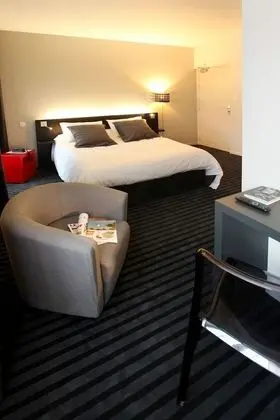 Superior Tek Büyük Yataklı Oda, Kanal Manzaralı