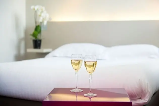 Superior Tek Büyük Yataklı Oda, Kanal Manzaralı