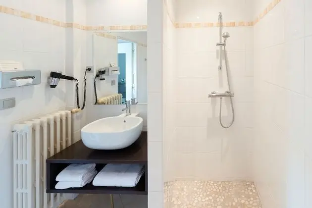 Superior Tek Büyük Yataklı Oda, Kanal Manzaralı