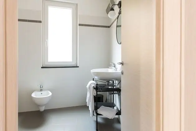 Tek Büyük Yataklı Oda, Balkon, Şehir Manzaralı