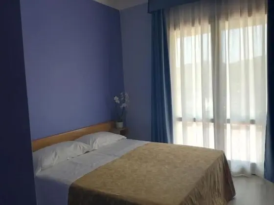 Basic Tek Büyük veya İki Ayrı Yataklı Oda, 1 Çift Kişilik Yatak