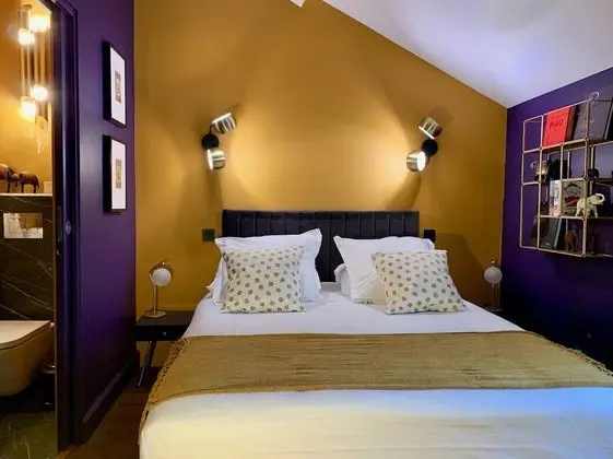 Classic Tek Büyük Yataklı Oda