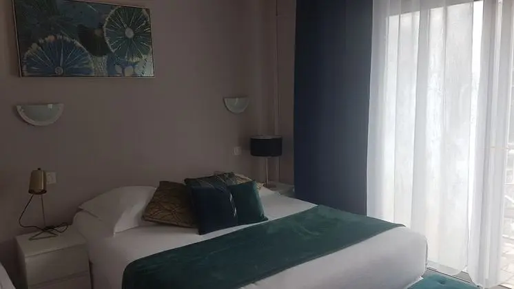 Tek Büyük Yataklı Oda, Balkon, Deniz Manzaralı