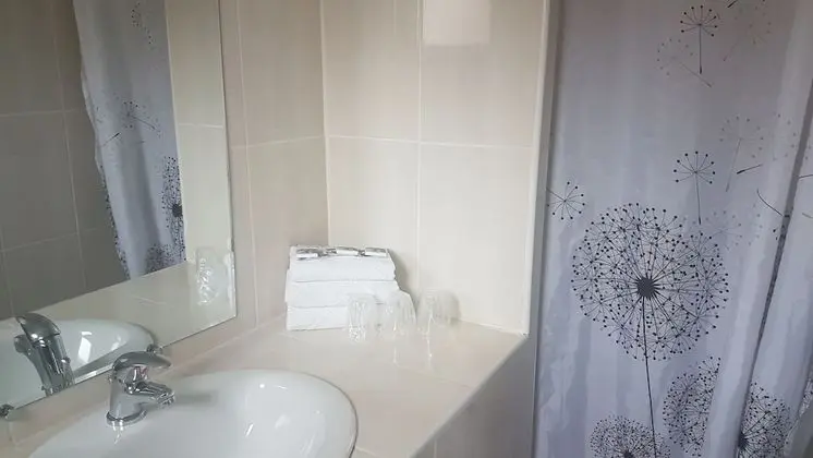 Tek Büyük Yataklı Oda, Balkon, Deniz Manzaralı