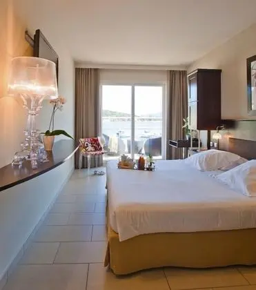 Luxury Tek Büyük Yataklı Oda, Balkon, Deniz Manzaralı