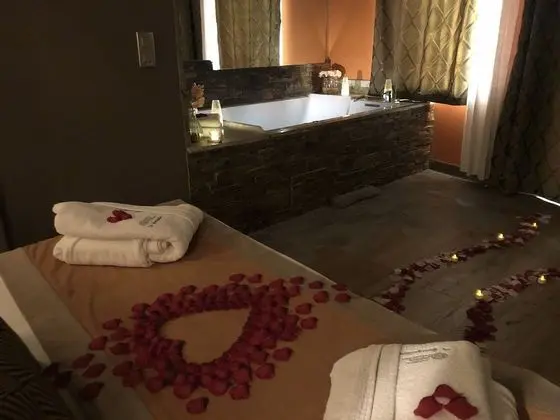Deluxe Tek Büyük Yataklı Oda, 1 En Büyük (King) Boy Yatak (Caborne)