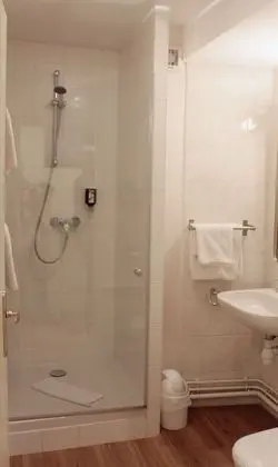 Dört Kişilik Oda