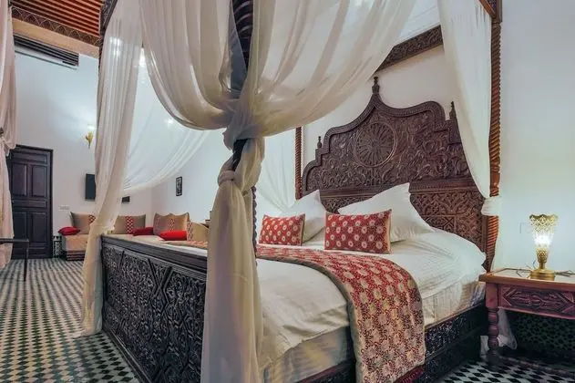 Honeymoon Süit, Birden Çok Yatak, Sigara İçilmez, Avlu Manzaralı