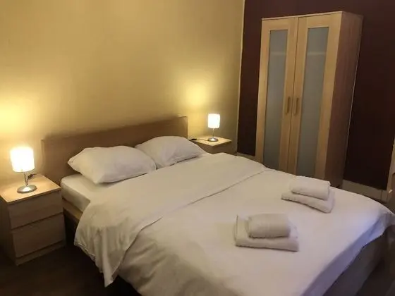 Üç Kişilik Oda