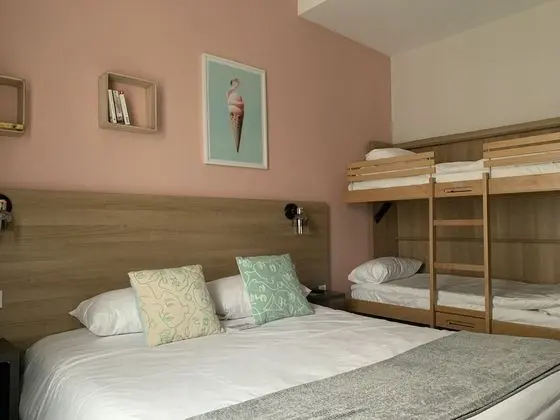 Superior Dört Kişilik Oda