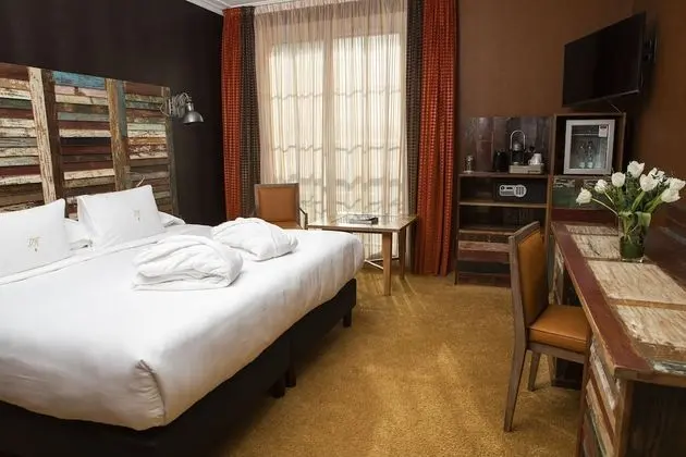 Superior Tek Büyük Yataklı Oda, Şehir Manzaralı