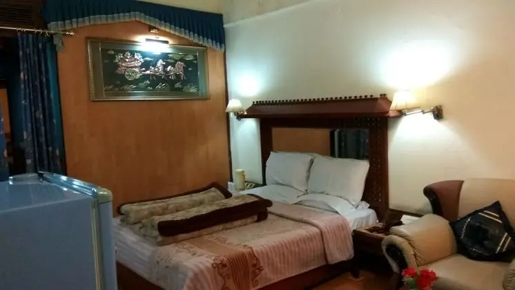 Deluxe Tek Büyük Yataklı Oda, 1 En Büyük (King) Boy Yatak, Sigara İçilebilir, Bahçe Manzaralı