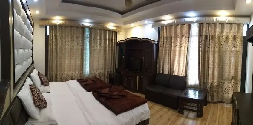 Luxury Tek Büyük Yataklı Oda, 1 En Büyük (King) Boy Yatak, Nehir Manzaralı