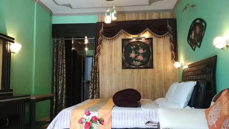 Luxury Tek Büyük Yataklı Oda, 1 En Büyük (King) Boy Yatak, Nehir Manzaralı