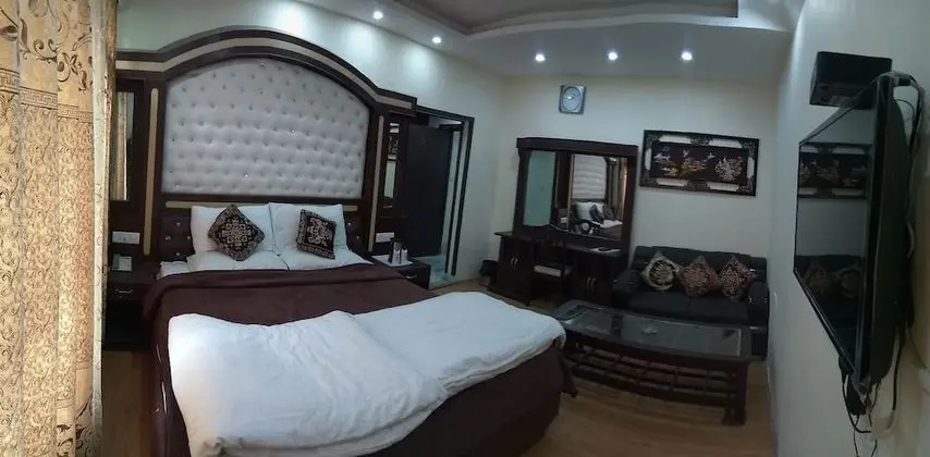 Luxury Tek Büyük Yataklı Oda, 1 En Büyük (King) Boy Yatak, Nehir Manzaralı