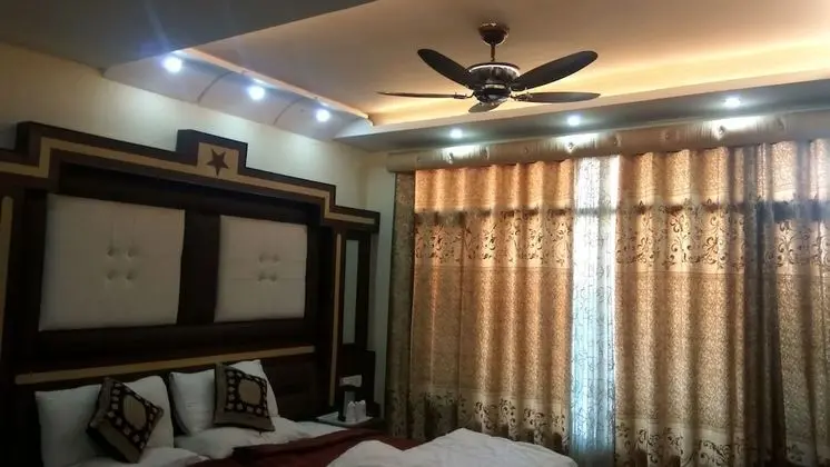 Luxury Tek Büyük Yataklı Oda, 1 En Büyük (King) Boy Yatak, Nehir Manzaralı