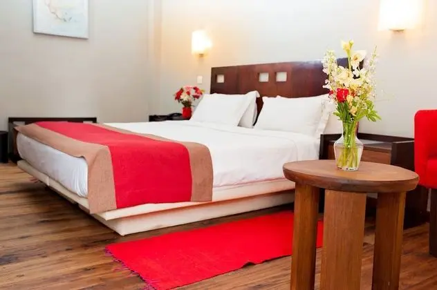 Deluxe Tek Büyük Yataklı Oda, Balkon