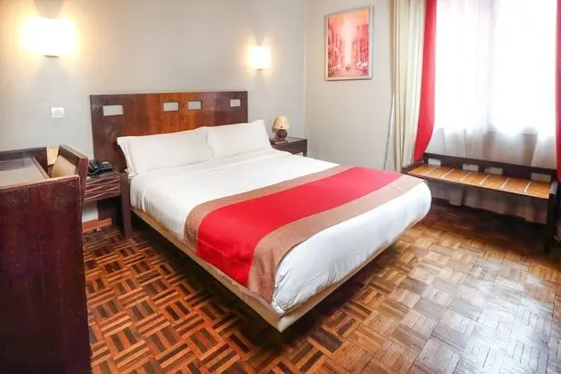 Deluxe Tek Büyük Yataklı Oda, Balkon