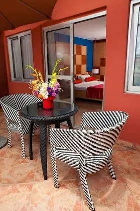 Deluxe Tek Büyük Yataklı Oda, Balkon