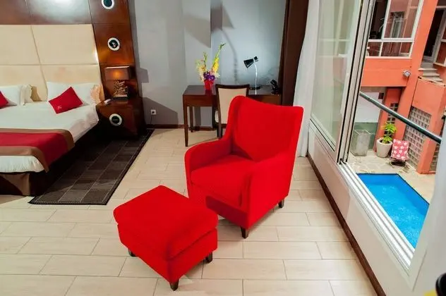 Deluxe Tek Büyük Yataklı Oda, Balkon