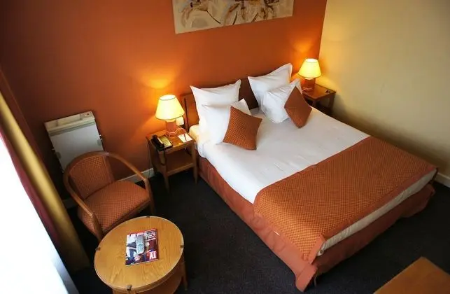 Standard Tek Büyük veya İki Ayrı Yataklı Oda