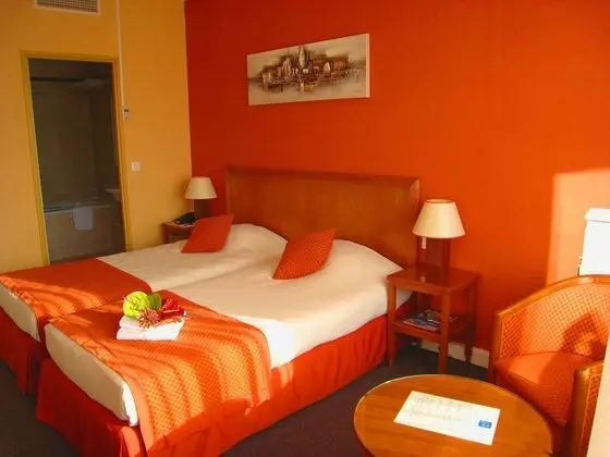 Standard Tek Büyük veya İki Ayrı Yataklı Oda