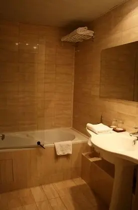 Standard Tek Büyük veya İki Ayrı Yataklı Oda