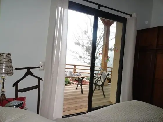 Üç Kişilik Oda (Meule de Foin)